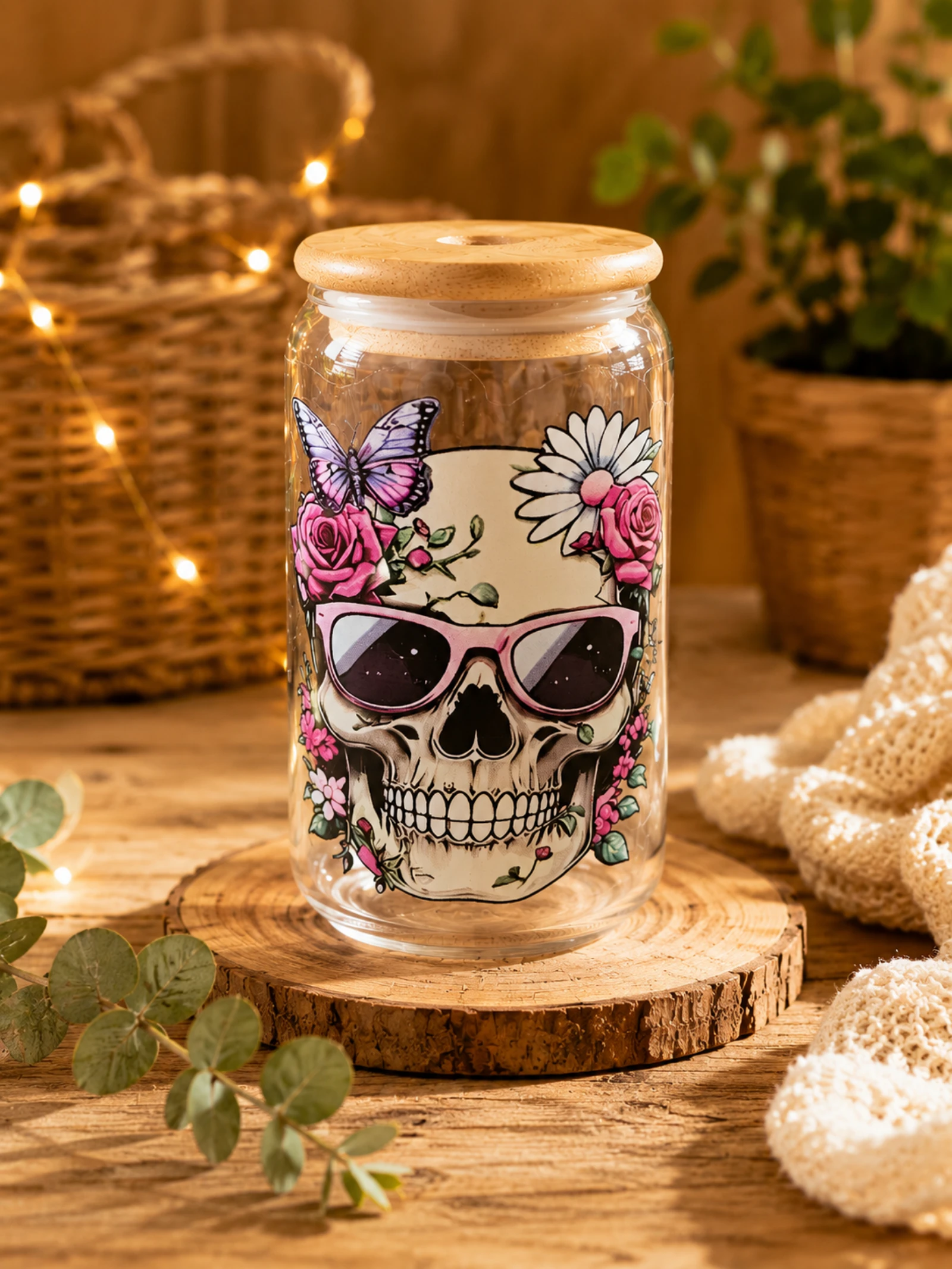 Verre canette avec paille en verre, couvercle en bambou et goupillon